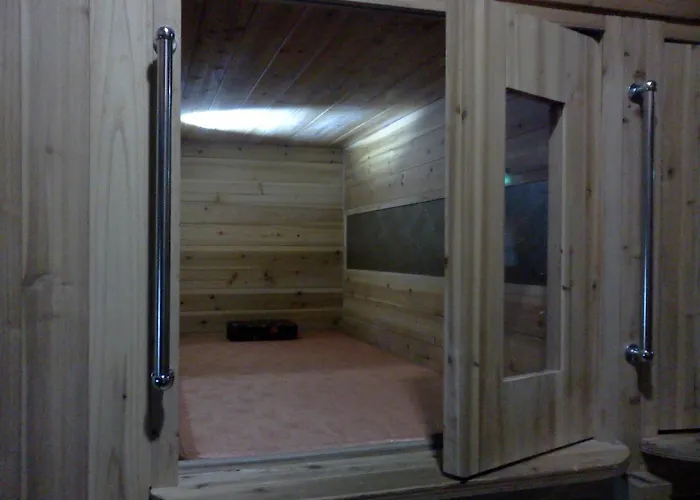 Metro Spa Cabin